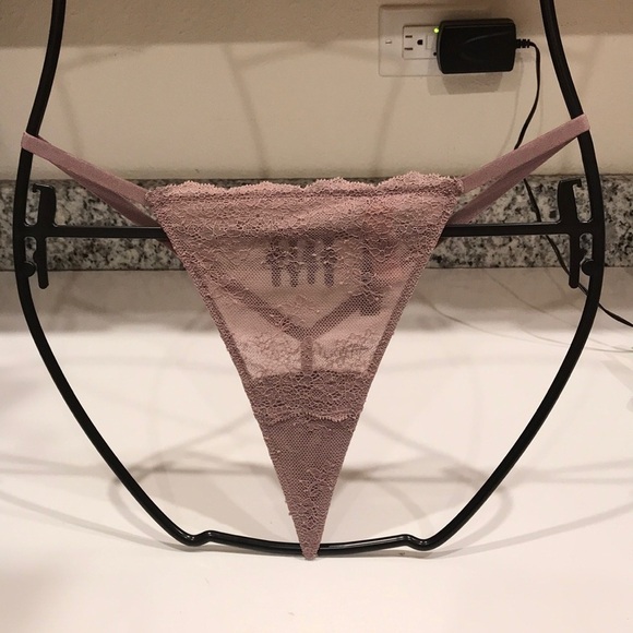 💖 Victoria’s Secret Very Sexy V-String Panty - Picture 1 of 7